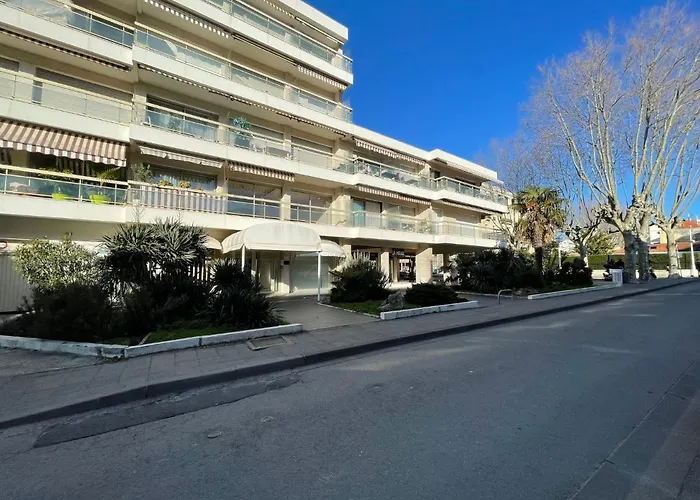 Lägenhet La Houle-2 By Interhome